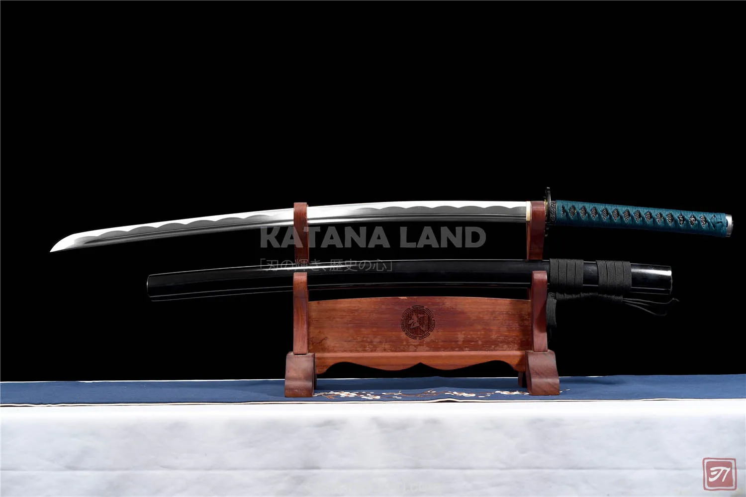 Black Samurai Katana with BO-HI