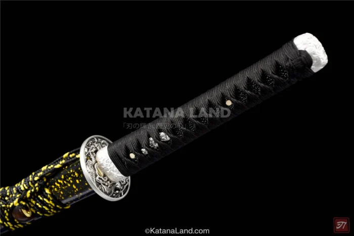 Stylish and Functional Yellow Samurai Sword