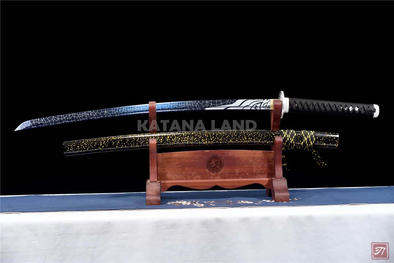 Yellow Samurai Katana with BO-HI Design