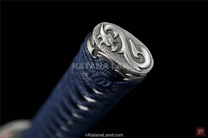 Stunning gray Damascus steel samurai katana