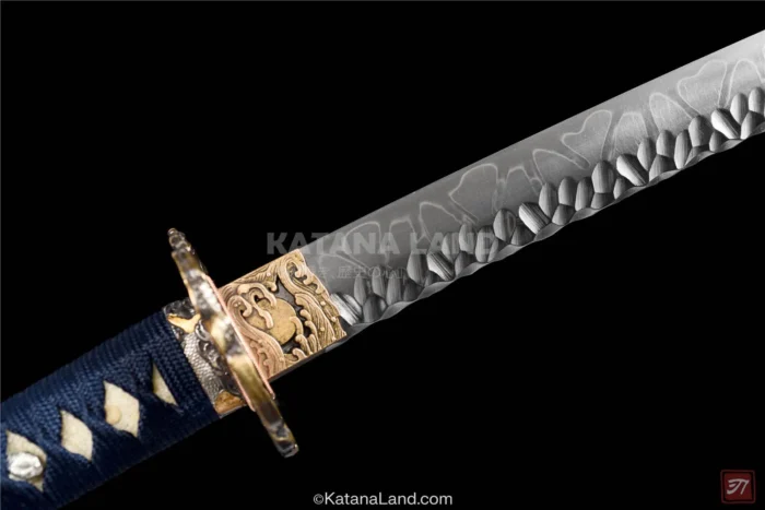 Stunning samurai katana crafted from T10 steel