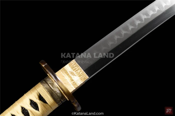 Exquisite Samurai katana with stunning Hamon