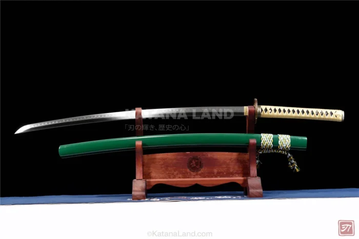 Green Samurai Katana featuring Hamon