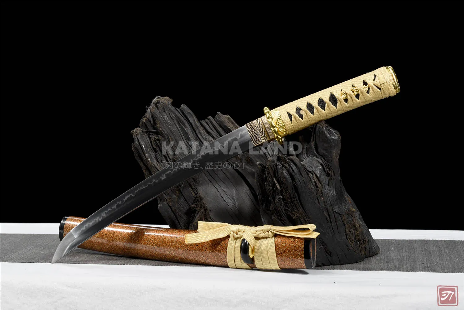 Bronze Hamon samurai katana