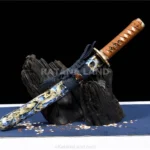 Genstone Kensei katana with Damascus steel blade