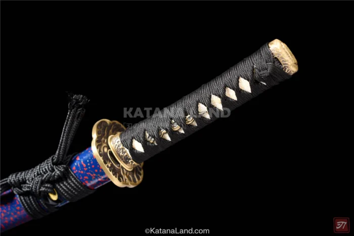 Decorative samurai katana with a beautiful Hamon