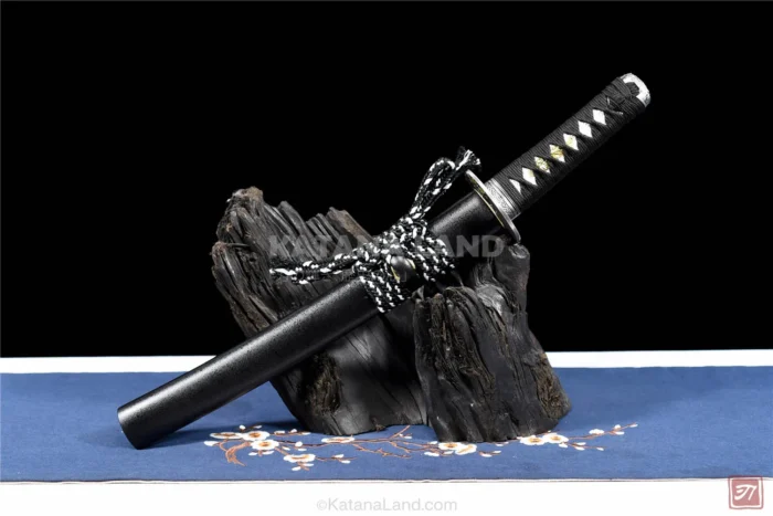 Kuro Samurai Tanto Katana with Manganese Blade
