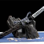 Ryū no Utsukushiki Tachi black katana with manganese blade