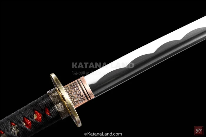 Akichiku no Tachi katana with distinctive blade features