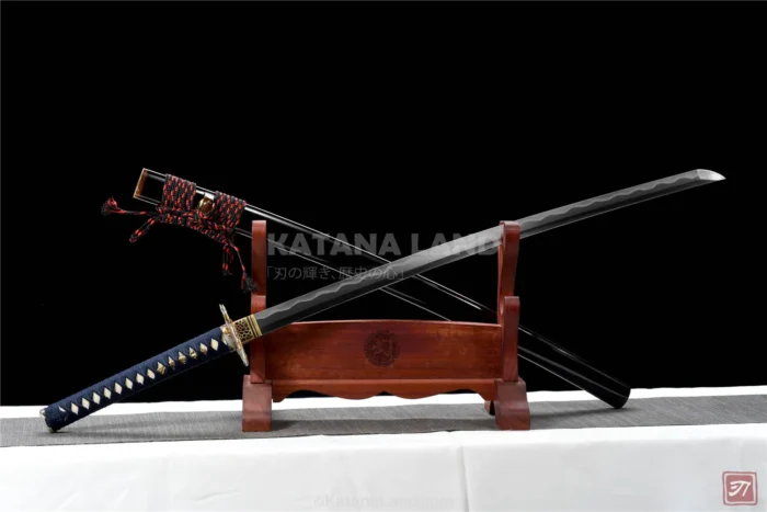 Elegant Shikaku Raifai katana for collectors