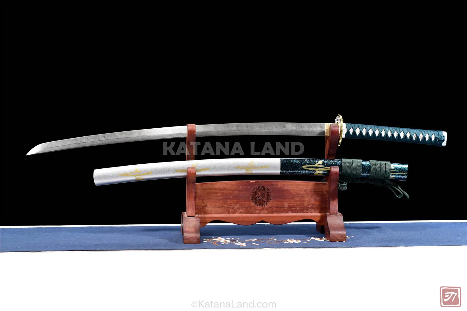 Silver Hamon katana sword