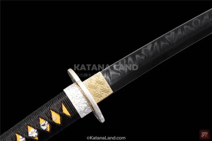 Fenghua Kuten Sword Featuring Hamon