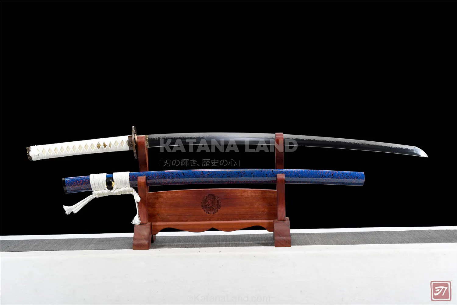 Purple Samurai Katana featuring unique Hamon pattern