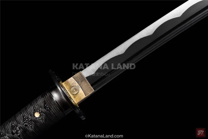 Stylish Kuro Kumo Katana with BO-HI for Enhanced Performance