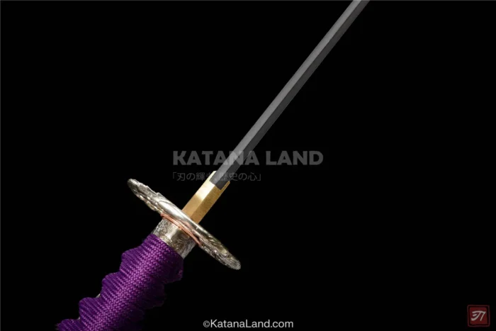 Handcrafted Damascus Steel Katana for Collectors