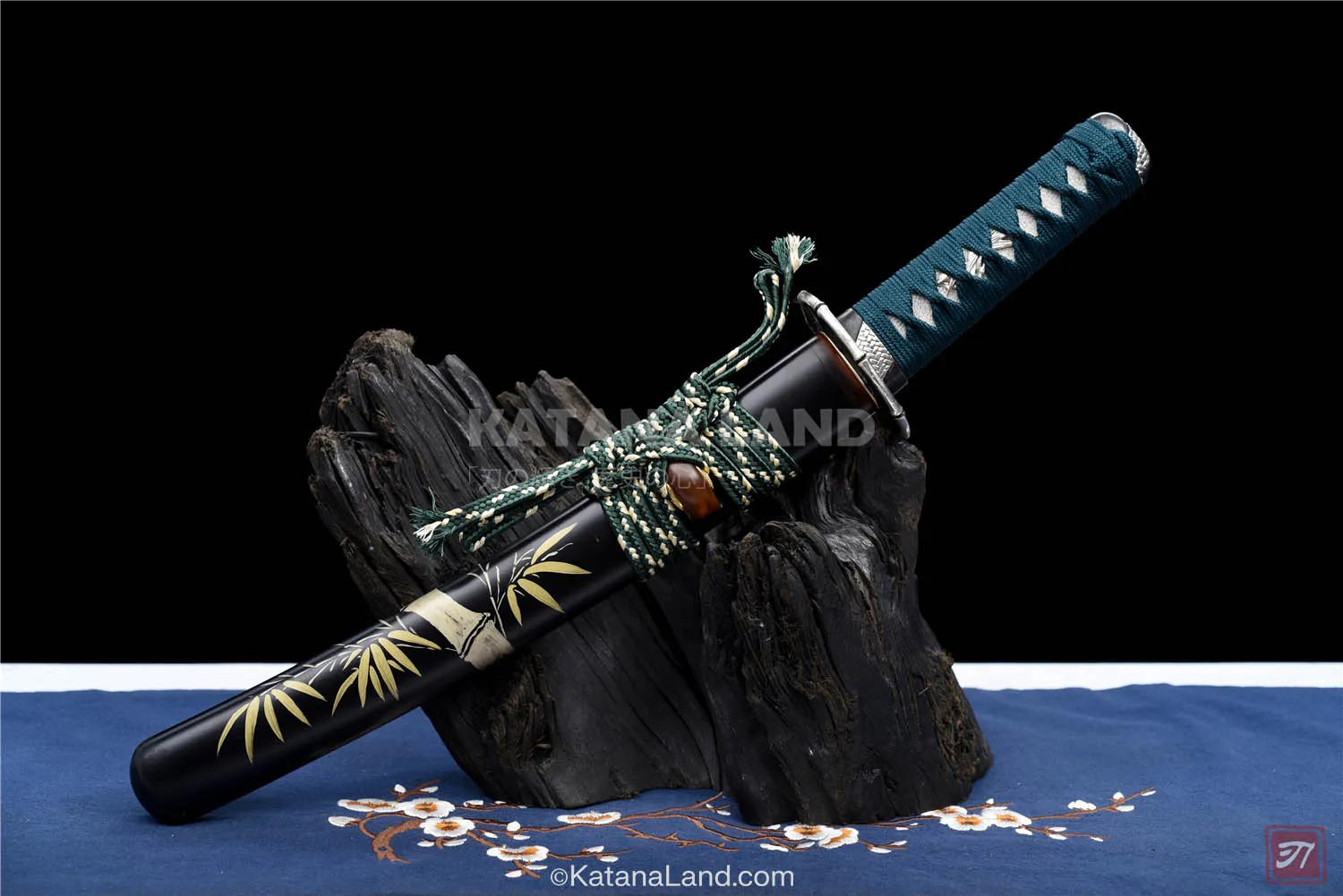 Black Samurai Katana with BO-HI and Hamon