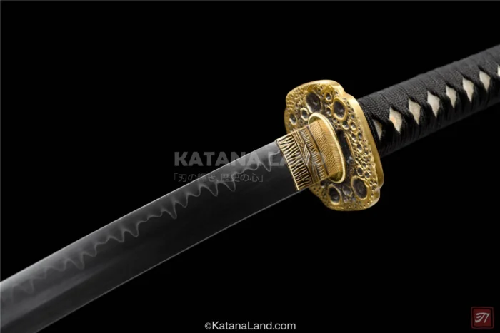 Tsuki no Kage Katana Features T10 Steel