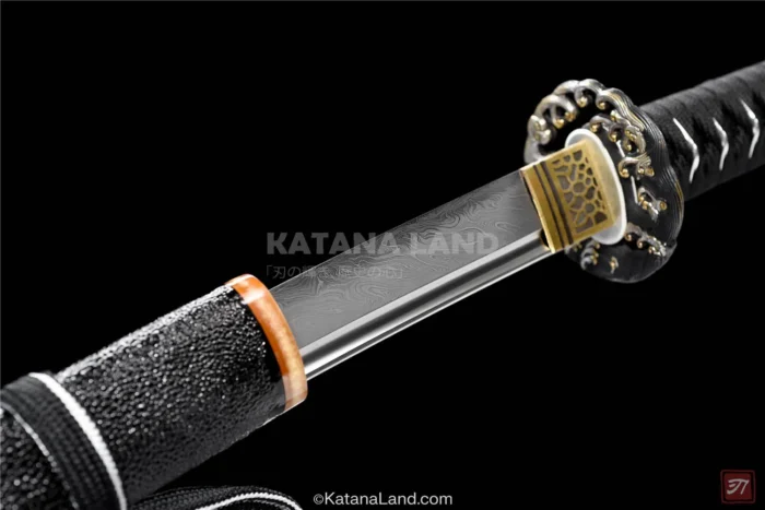 Authentic katana featuring Damascus Steel craftsmanship