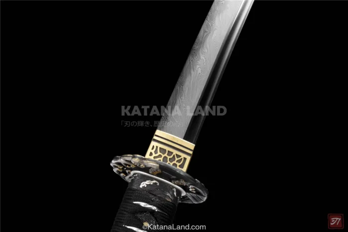Gold-colored samurai katana with exquisite craftsmanship