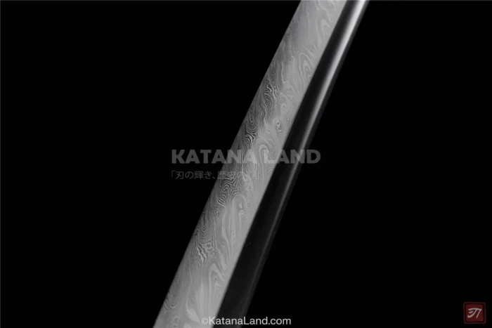 Nami no Hane Katana showcasing fine Damascus Steel