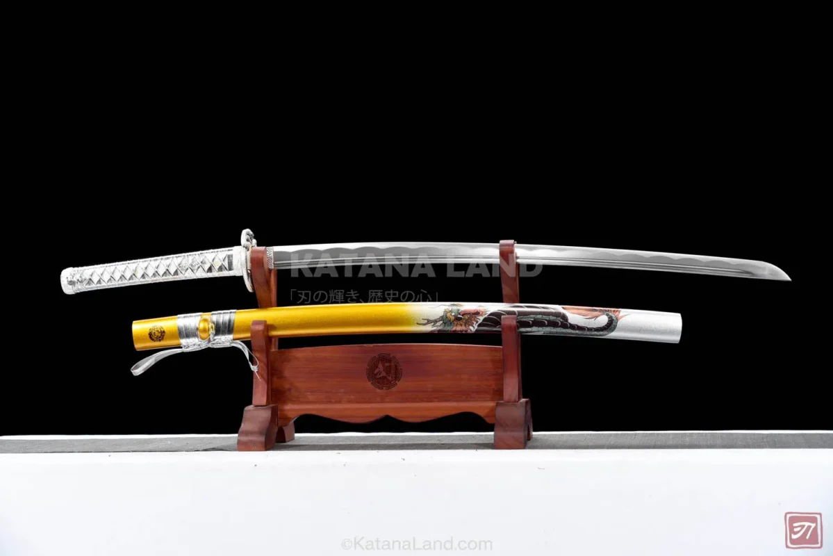 Gold samurai katana featuring Hamon pattern