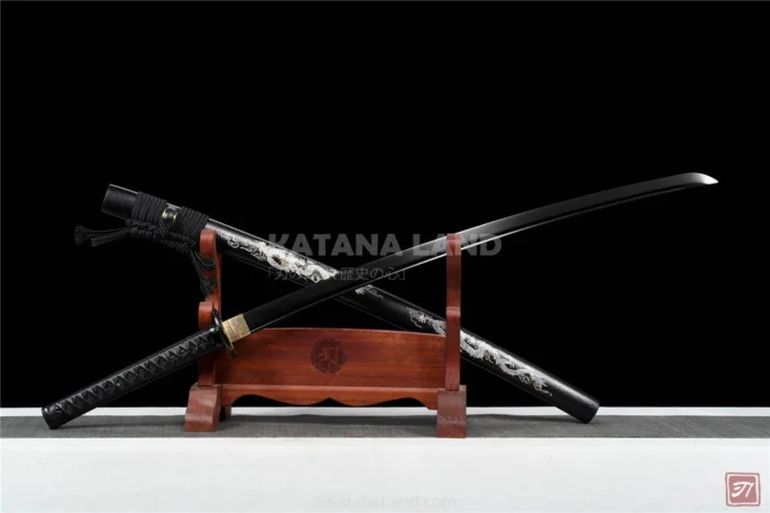 Traditional Japanese katana: Ryūko Tachi in black