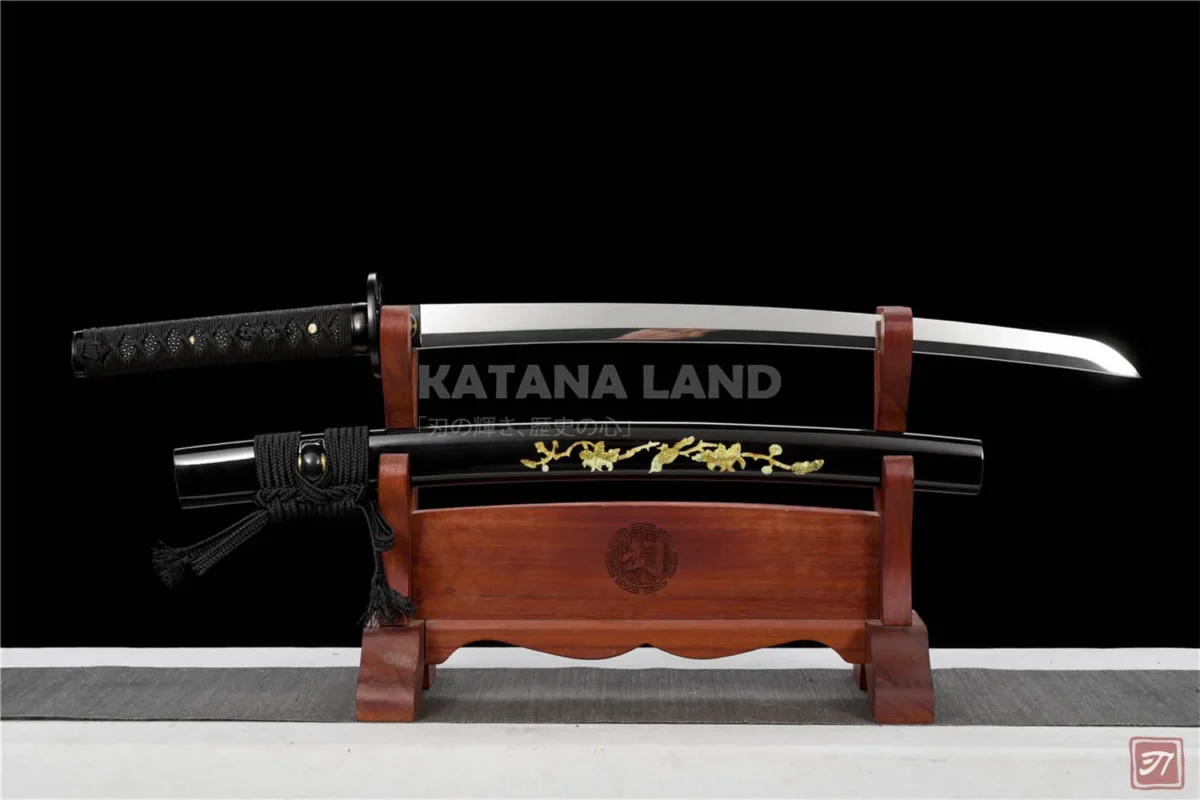 Black mirror finish samurai katana