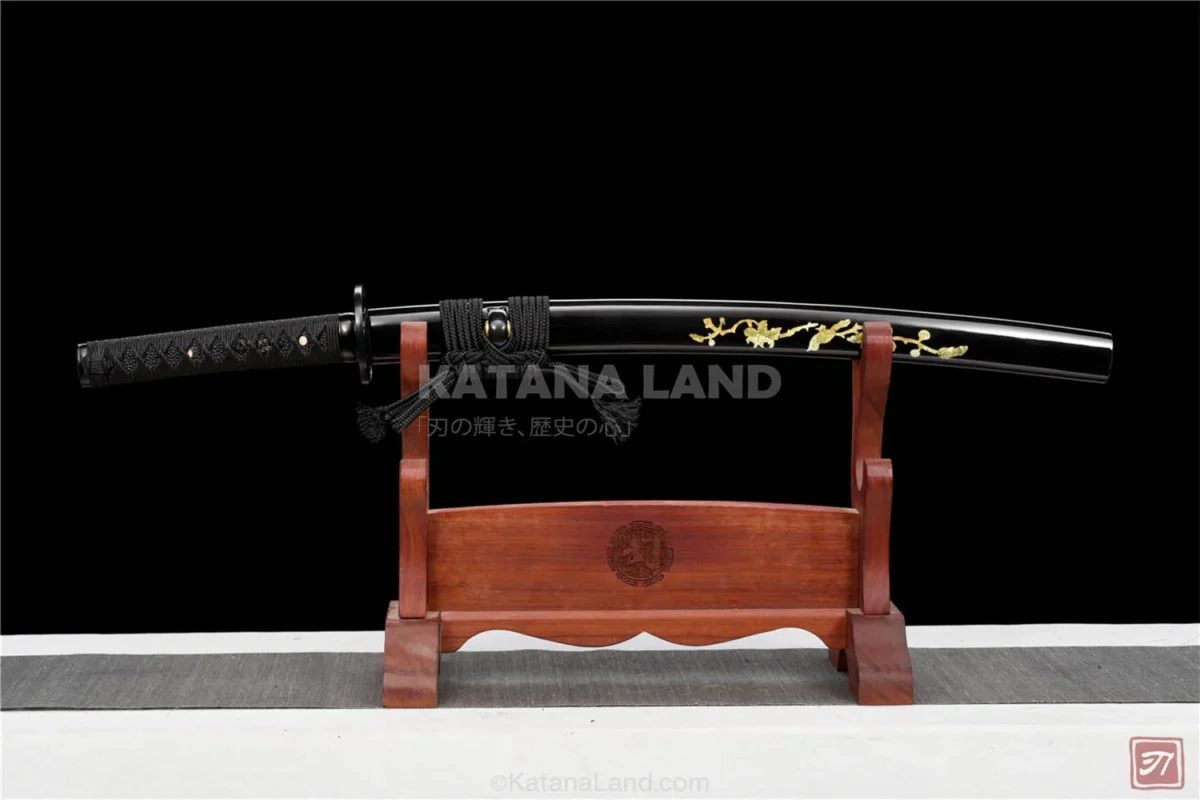 Kuro Tsubame Kage katana with manganese blade