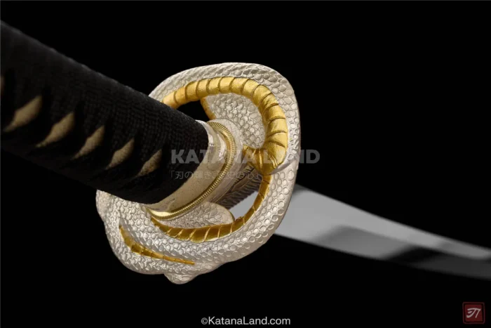 Shirohebi no Kage sword, a masterpiece in black