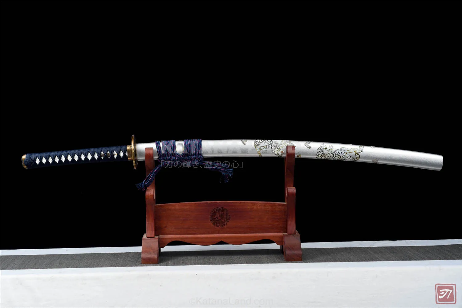 Fierce Tiger Bamboo Katana with High Carbon Steel Blade