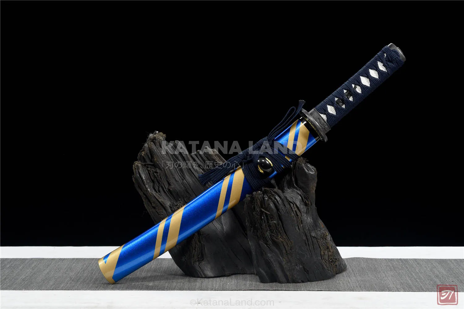 Aoi Tonbo Katana with Manganese Blade