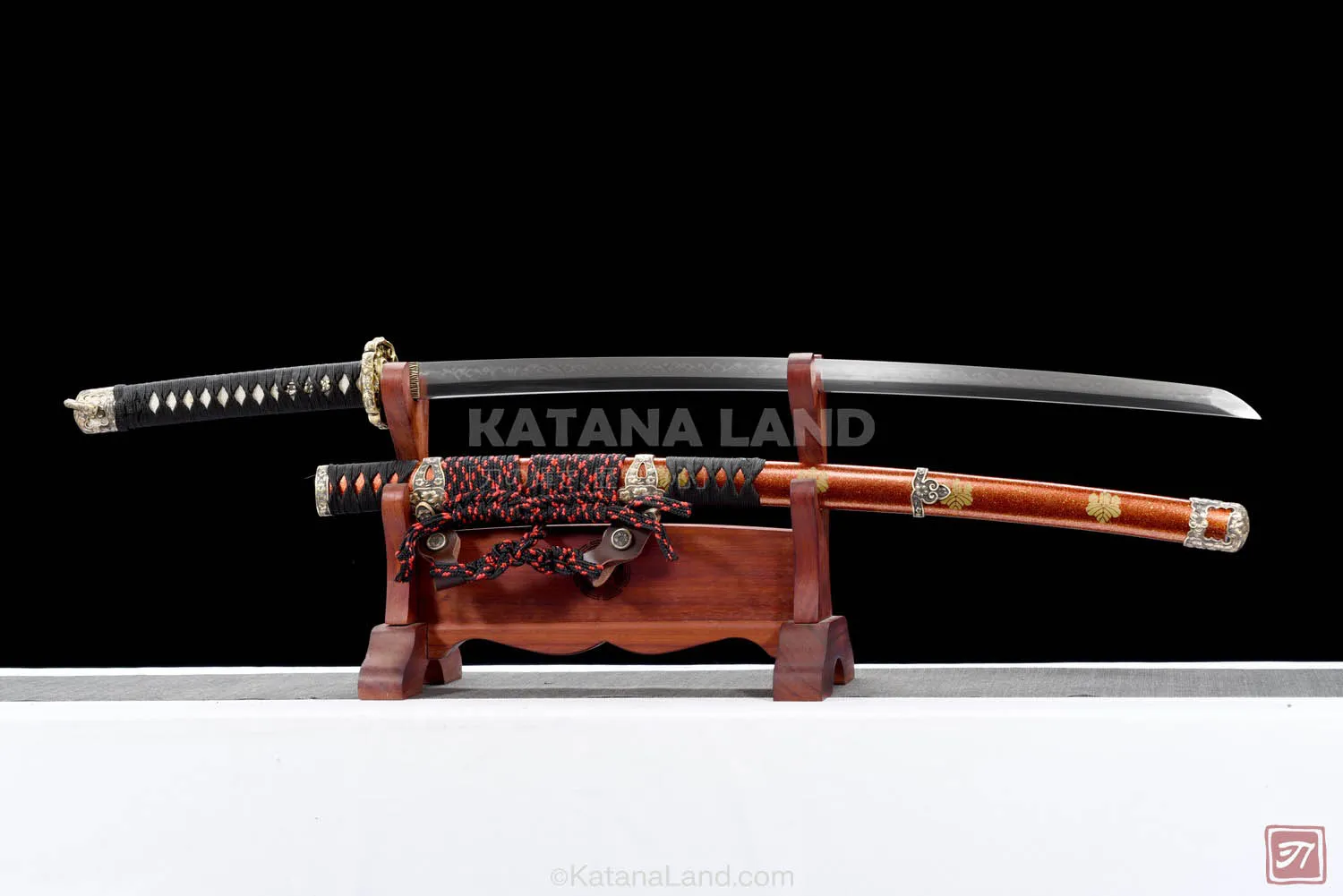 Red samurai katana featuring Hamon