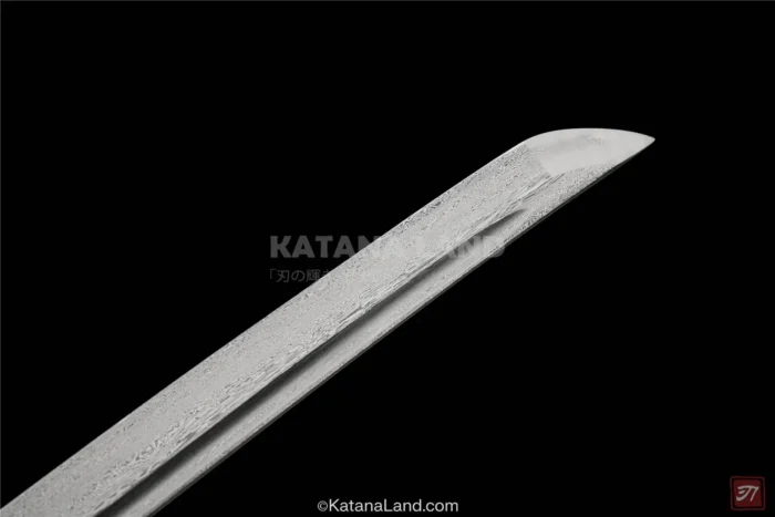 Elegant yellow katana with BO-HI cut