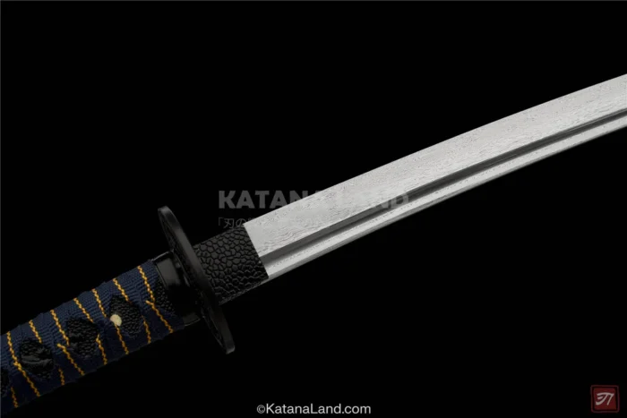 Oni Men Shura with intricate Damascus steel craftsmanship