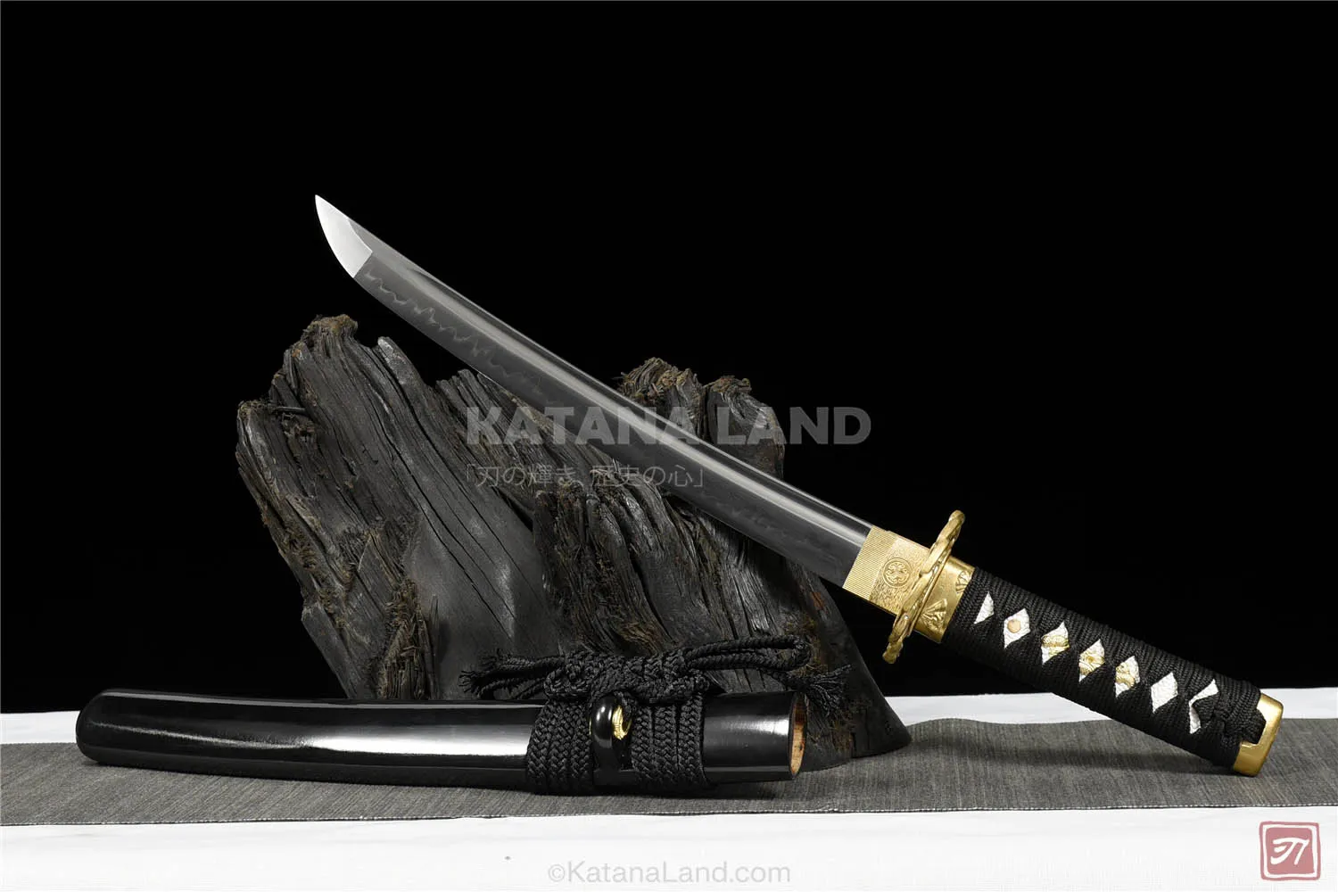 Black Samurai Katana featuring BO-HI Design