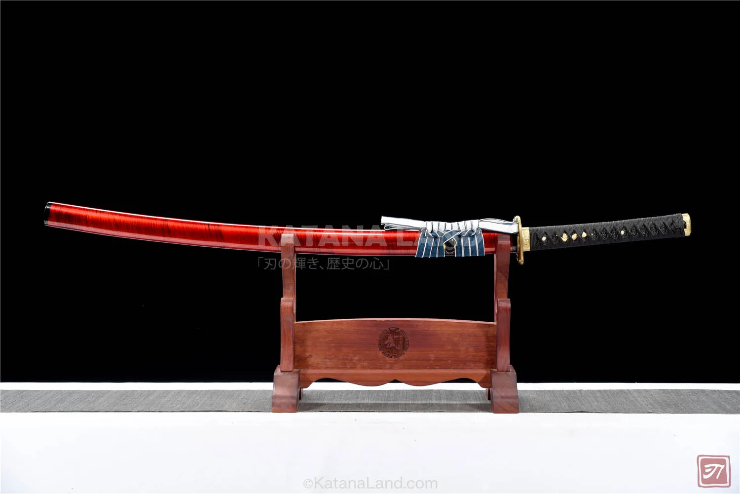 Akatsuki no Tachi katana with Damascus steel blade